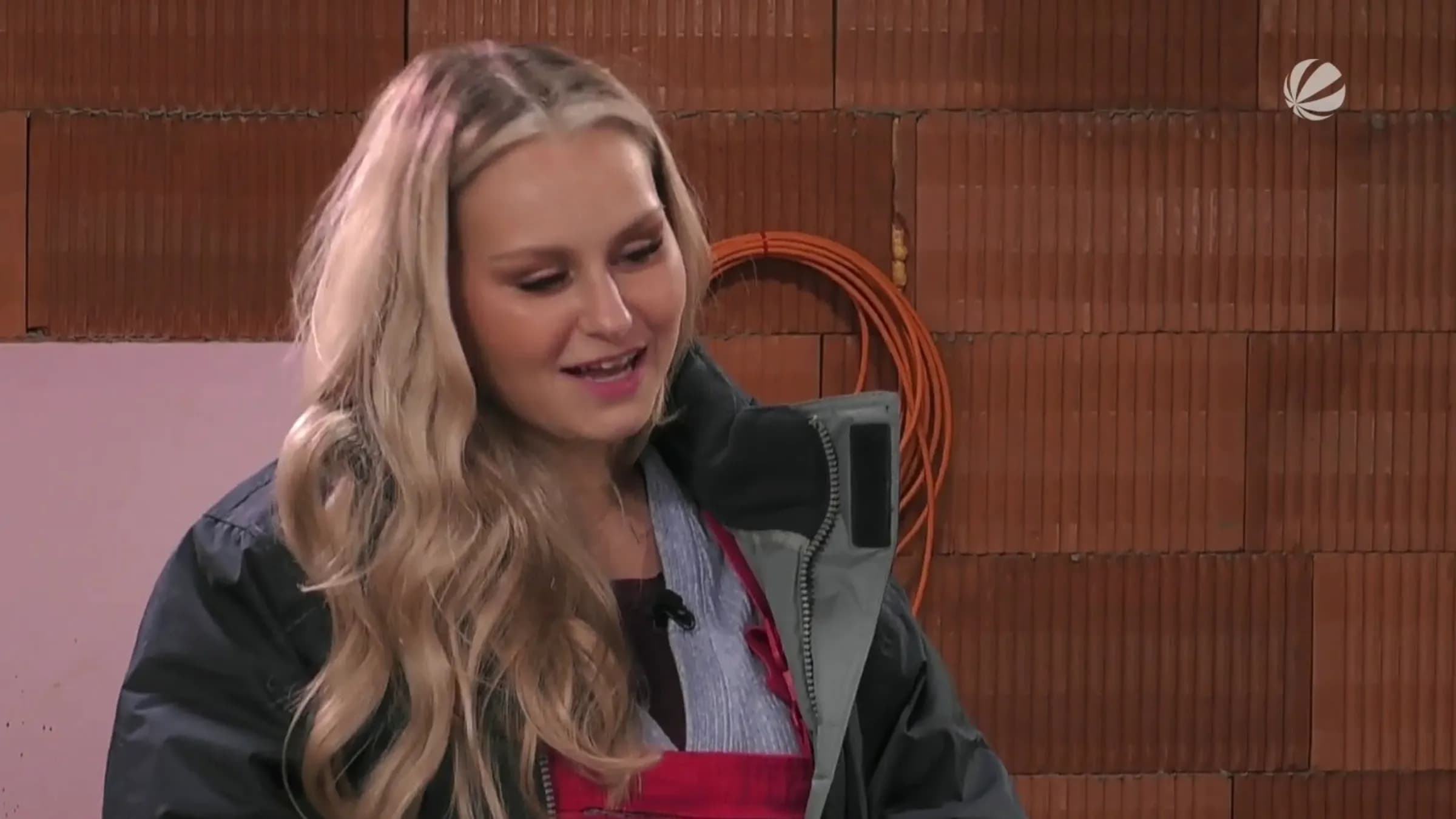 Promi Big Brother" 2025: Exit-Angst bei Sarah-Jane Wollny! Warum sie sich Sorgen macht