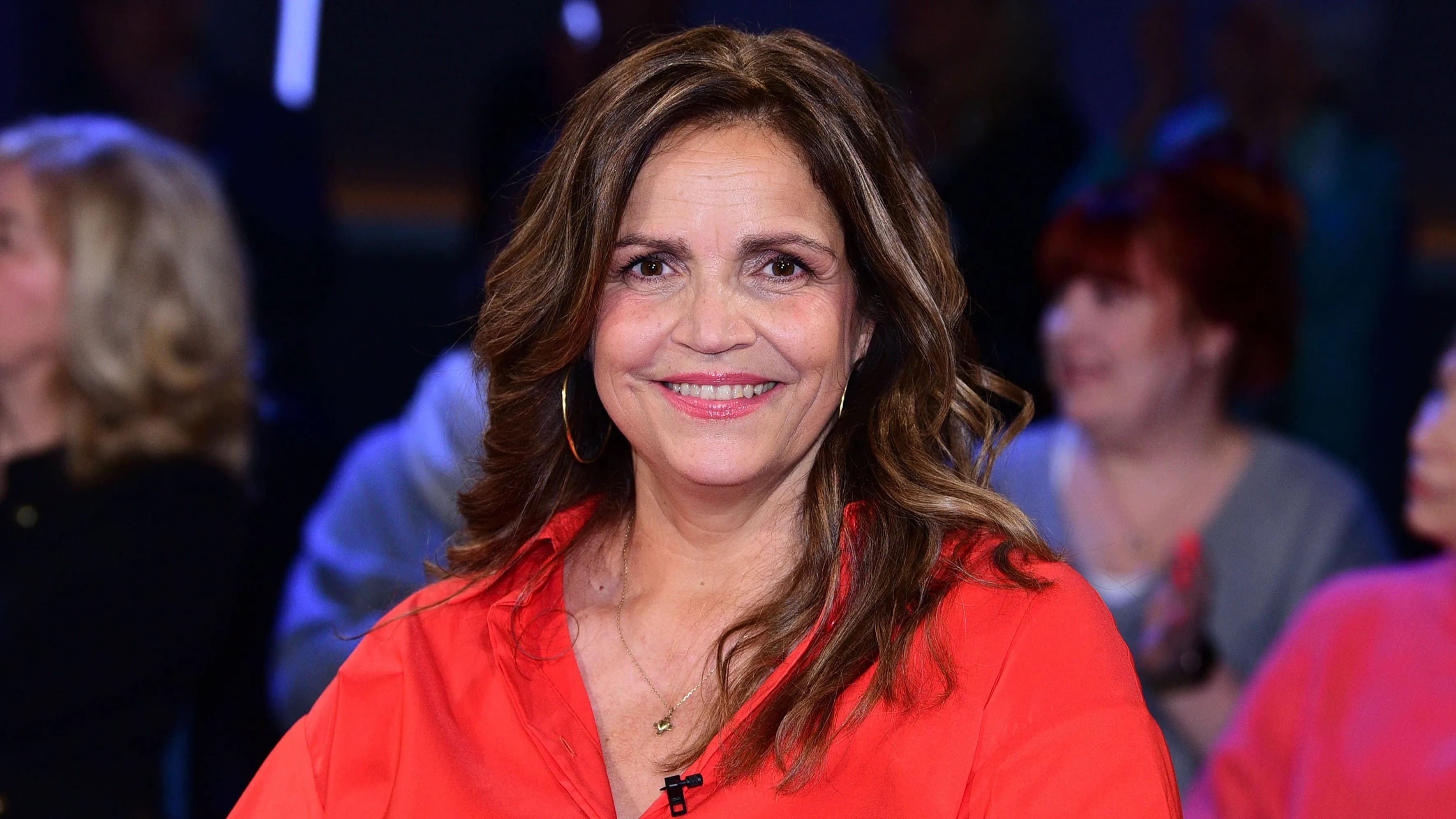 Rebecca Immanuel Figur: Ein ehrlicher Blick auf Stil, Ausstrahlung und Körperbewusstsein Rebecca Immanuel im Porträt: Ehemann und Kinder des "Bergdoktor"-Stars