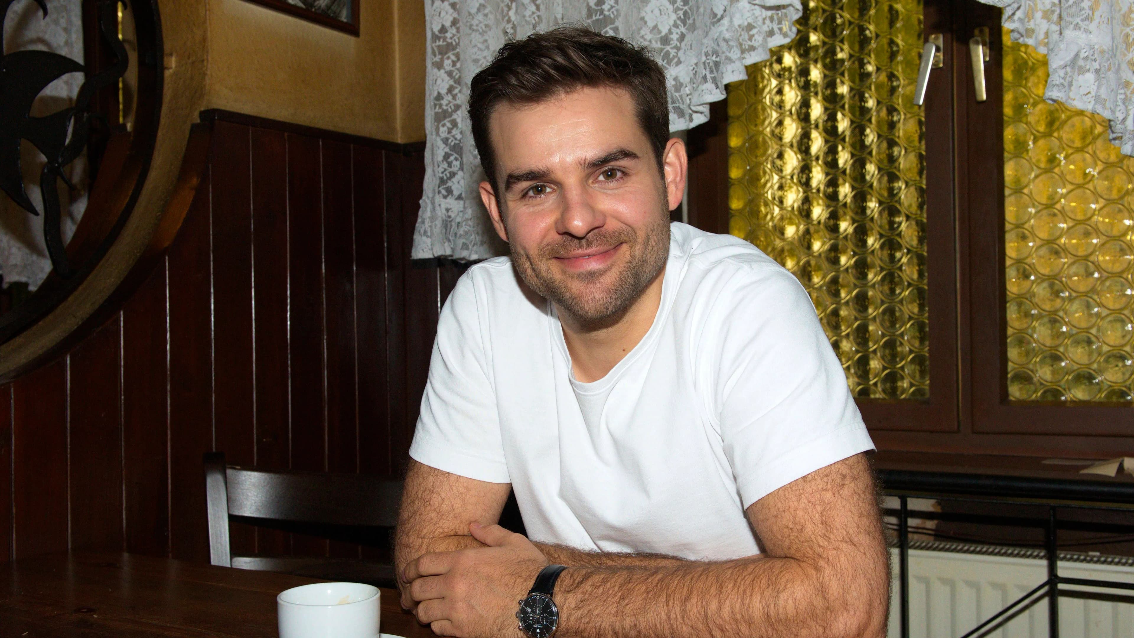 Lucas Reiber aus "Einfach Elli" teasert mögliche Love-Story an