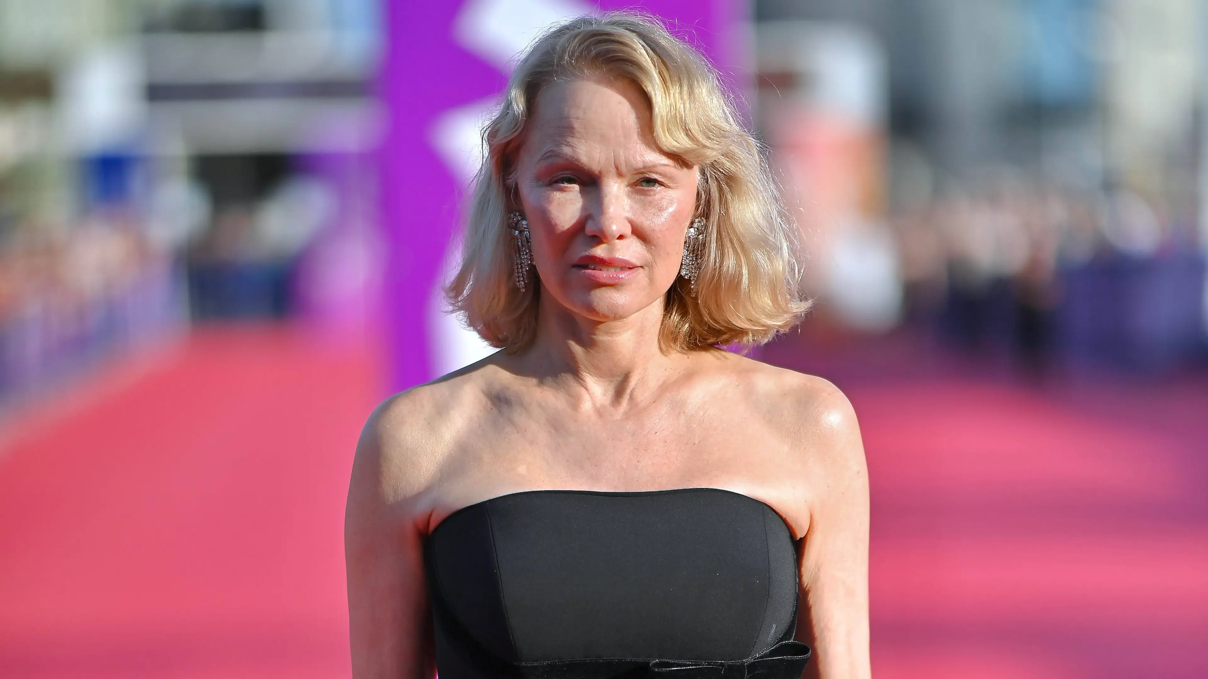Niemand Gemeldet Pamela Anderson Kehrt Nicht Zu Baywatch Zur ck niemand-gemeldet-pamela-anderson-kehrt-nicht-zu-baywatch-zur-ck