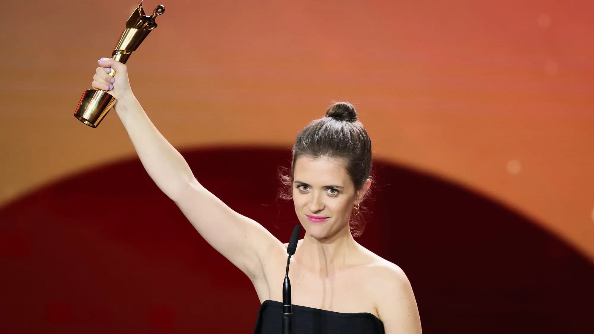 Babylon Berlin Finale Liv Lisa Fries Ging F r Ihre Rollen Weit babylon-berlin-finale-liv-lisa-fries-ging-f-r-ihre-rollen-weit